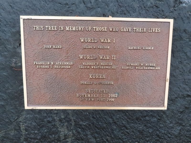 Memorial Tree Marker image. Click for full size.