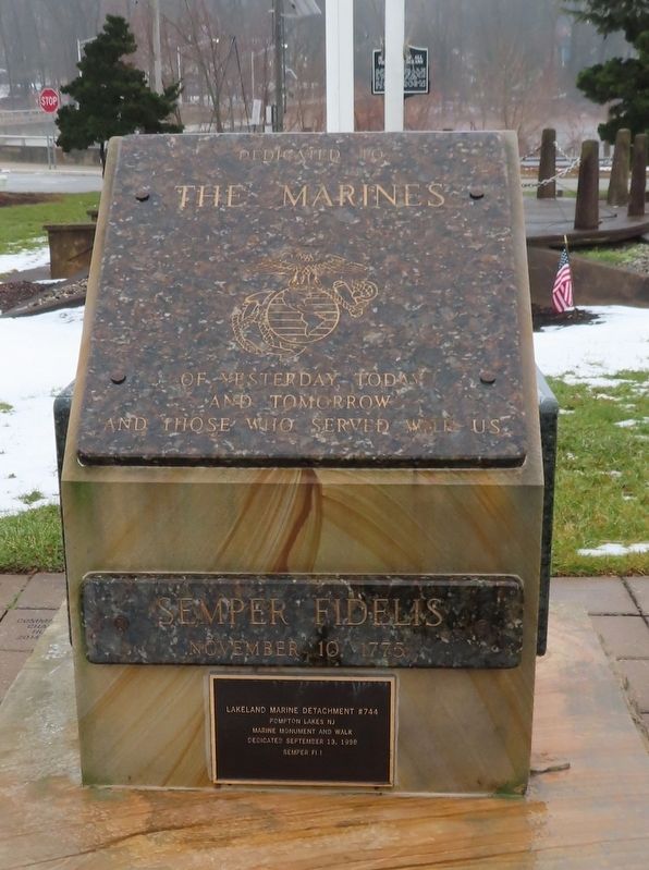 Dedicated to the Marines Marker image. Click for full size.