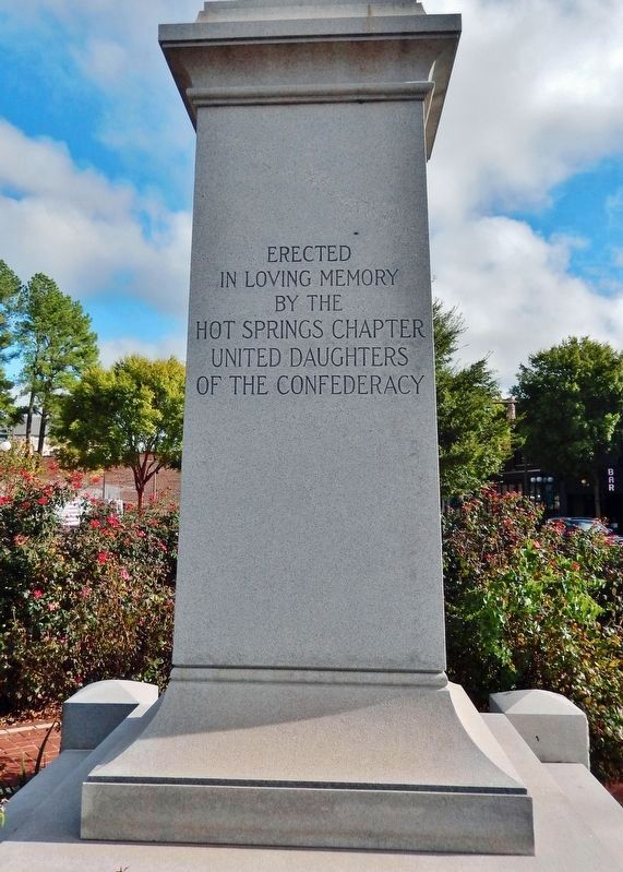 Confederate Memorial<br>(<i>south base detail</i>). Click for full size. Confederate Memorial<br>(<i>south base detail</i>) image. Click for full size.