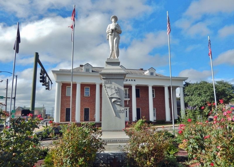 Confederate Memorial (<i>north side</i>). Click for full size. Confederate Memorial (<i>north side</i>) image. Click for full size.