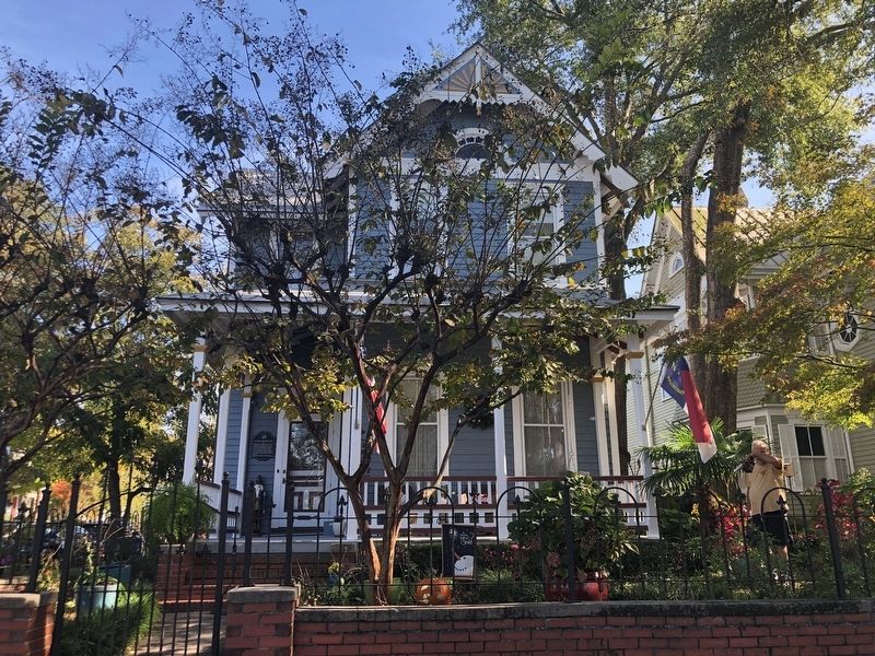 Holladay-Whitehead House Marker image. Click for full size.