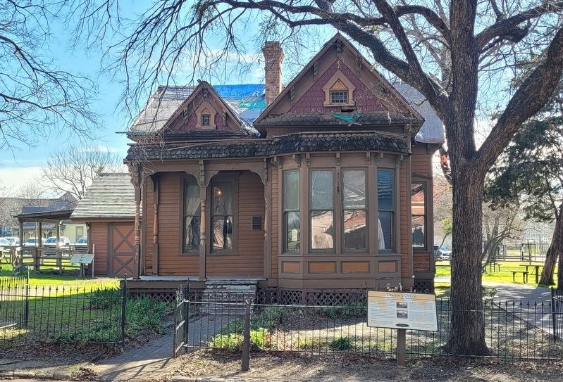 The view of the Doctor's Office and Marker from the sidewalk image. Click for full size.