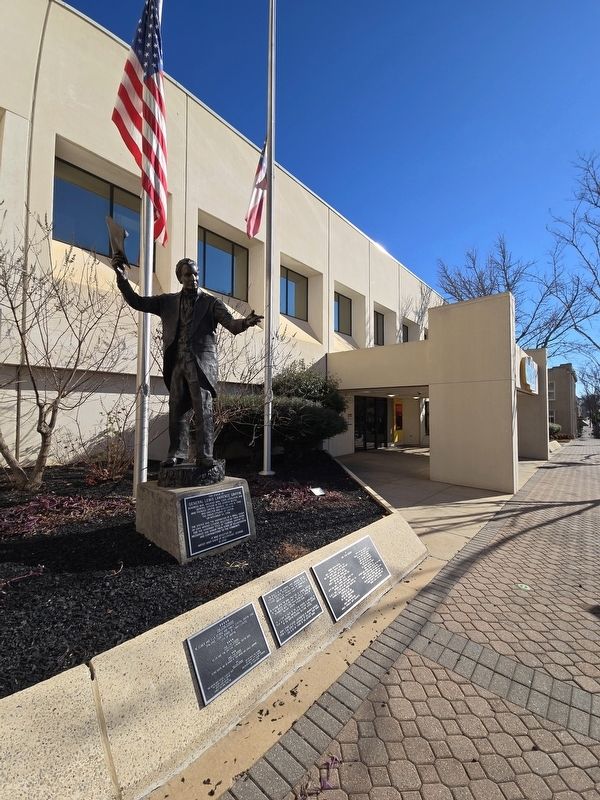 General Lewis Lawrence Griffin Statue & Marker next to Griffin Municipal Court entrance image. Click for full size.