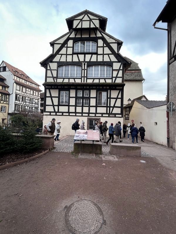 Les Entrepôts Marker. Click for full size. Les Entrepôts Marker image. Click for full size.