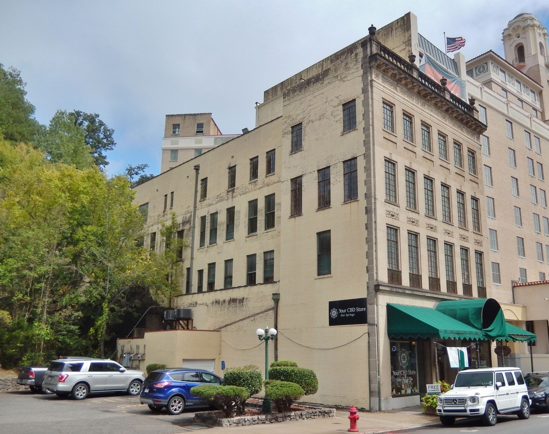 Wade Building (<i>northwest elevation</i>) image. Click for full size.