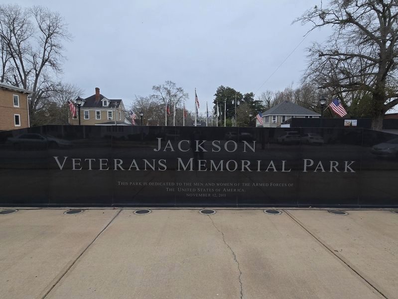 Jackson Veterans Memorial Park Side image. Click for full size.