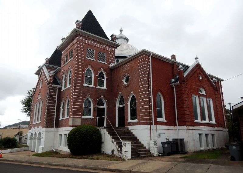 Visitors Chapel AME (<i>southeast elevation</i>) image. Click for full size.