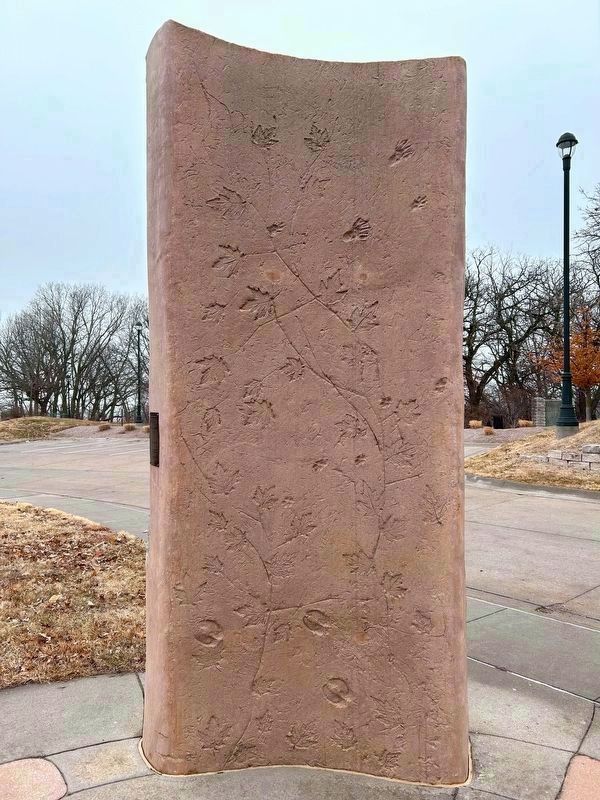 Lewis & Clark Interpretive Trail Exhibit Monument image. Click for full size.