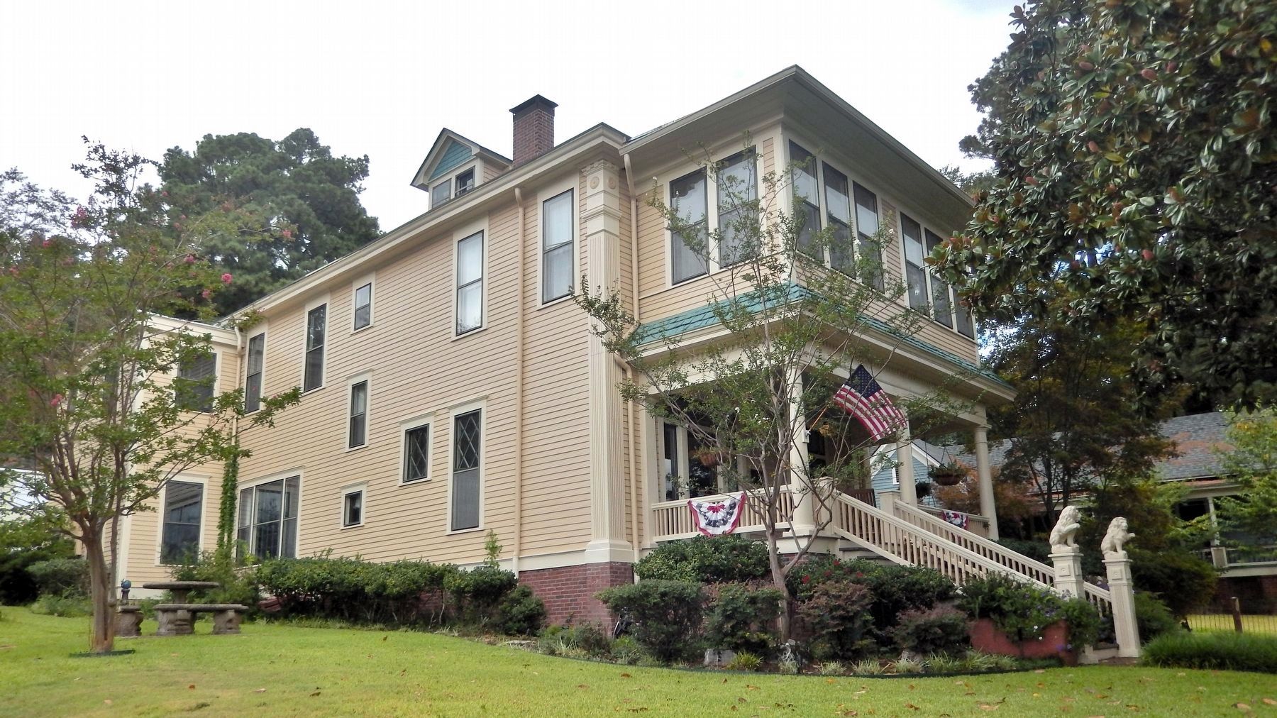 Walter Beauchamp House (<i>southwest elevation</i>) image. Click for full size.