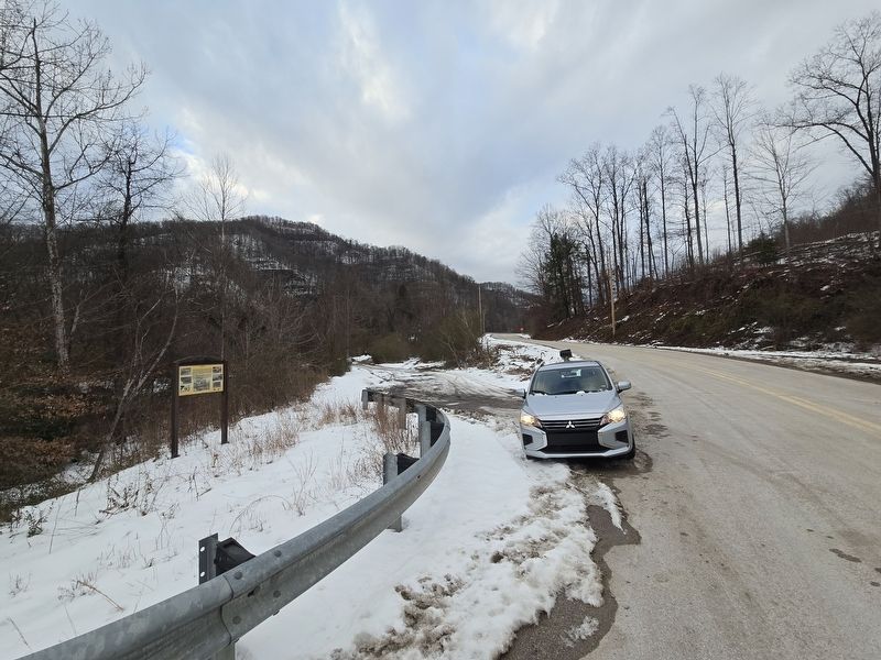 Burnwell Marker looking north on Paint Creek Rd at Sanduskey image. Click for full size.