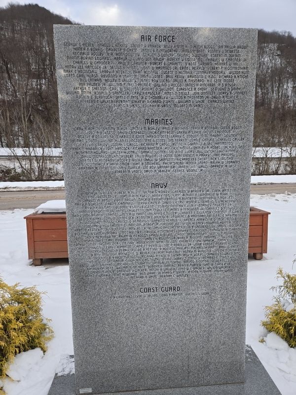 Belle Veterans Memorial. Click for full size. Belle Veterans Memorial image. Click for full size.