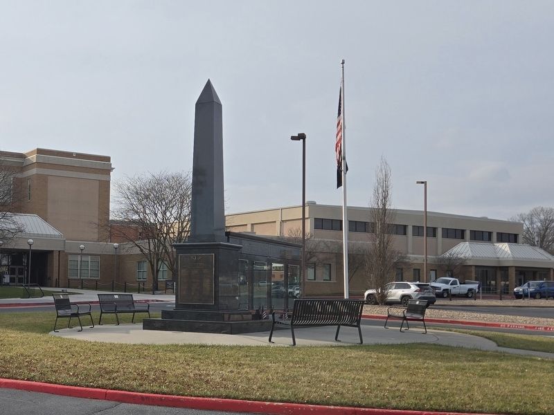 Full view of Veterans Memorial in the median image. Click for full size.