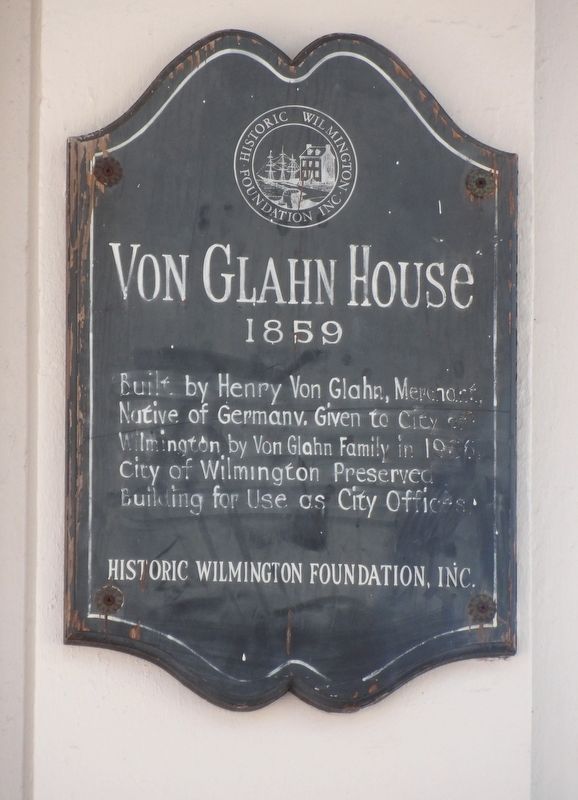 Von Glahn House Marker image. Click for full size.