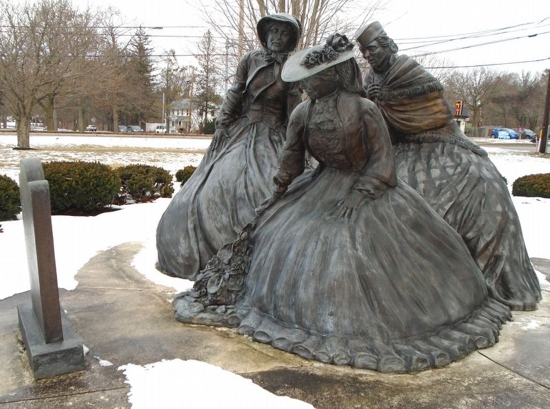 "Honors to the Fallen" Sculpture. Click for full size. "Honors to the Fallen" Sculpture image. Click for full size.