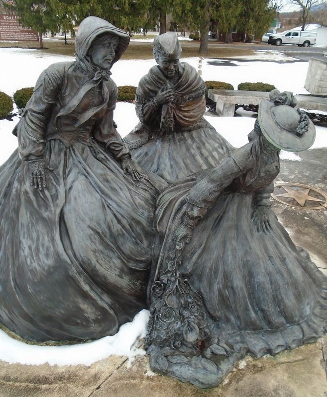 "Honors to the Fallen" Sculpture. Click for full size. "Honors to the Fallen" Sculpture image. Click for full size.