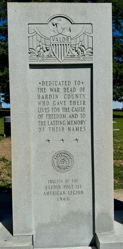 Elizabethtown Veterans Memorial (center). Click for full size. Elizabethtown Veterans Memorial (center) image. Click for full size.