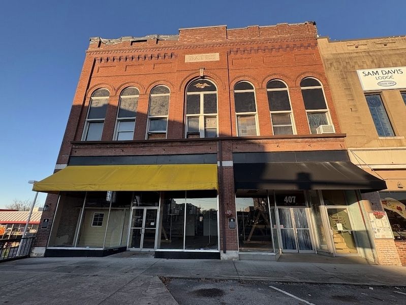 Old Hickory House Hotel Building marker (marker seen on left edge of building on left side of photo) image. Click for full size.