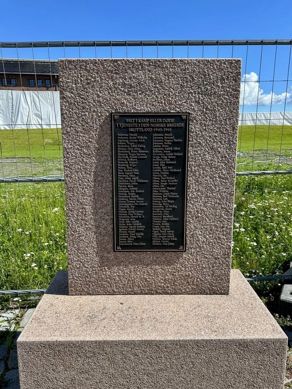 Den Norske Brigaden i Skotland / The Norwegian Brigade in Scotland Memorial Marker. Click for full size. Den Norske Brigaden i Skotland / The Norwegian Brigade in Scotland Memorial Marker image. Click for full size.