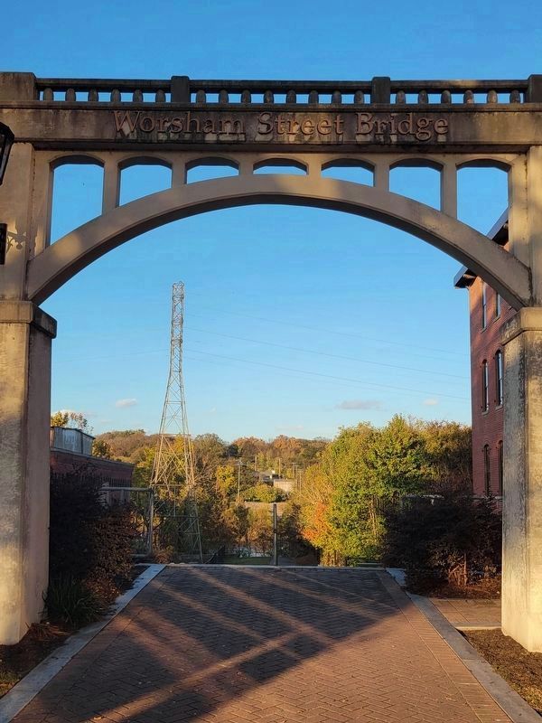 Worsham Street Bridge Arch image. Click for full size.