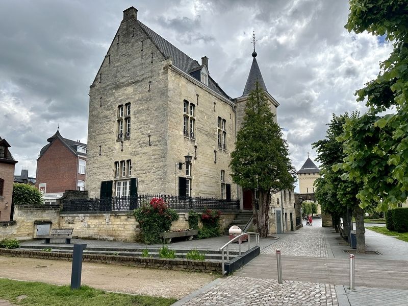 Kasteel den Halder - from the southwest image. Click for full size.