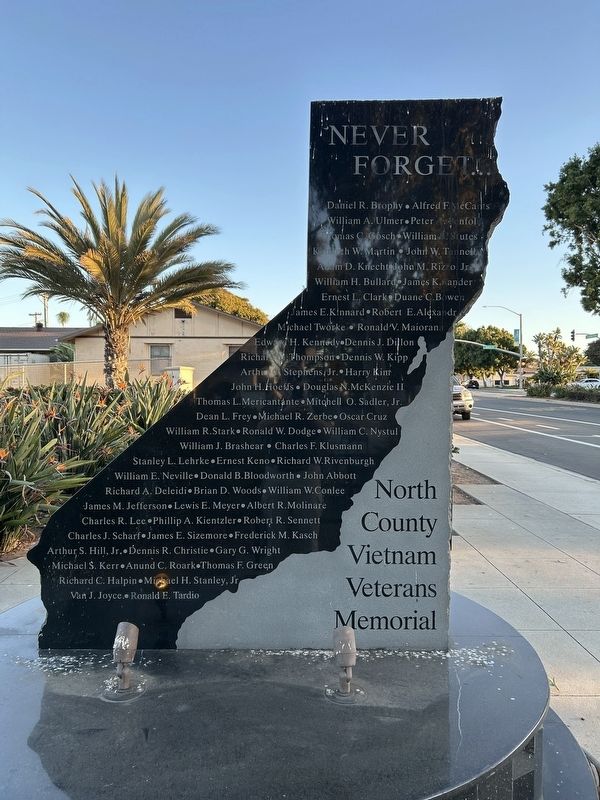 North County Vietnam Veterans Memorial image. Click for full size.