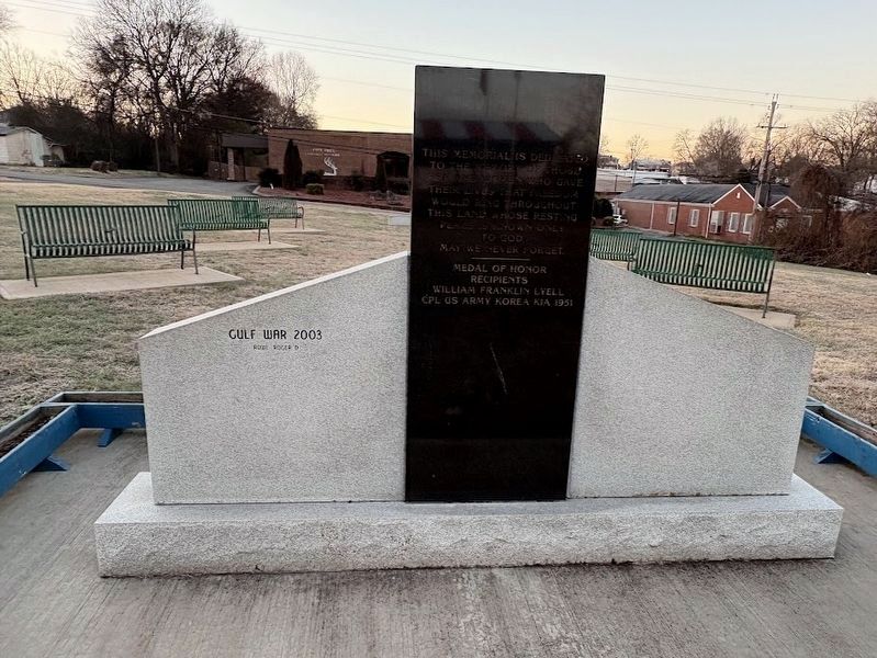 Hickman County Veterans Memorial image. Click for full size.