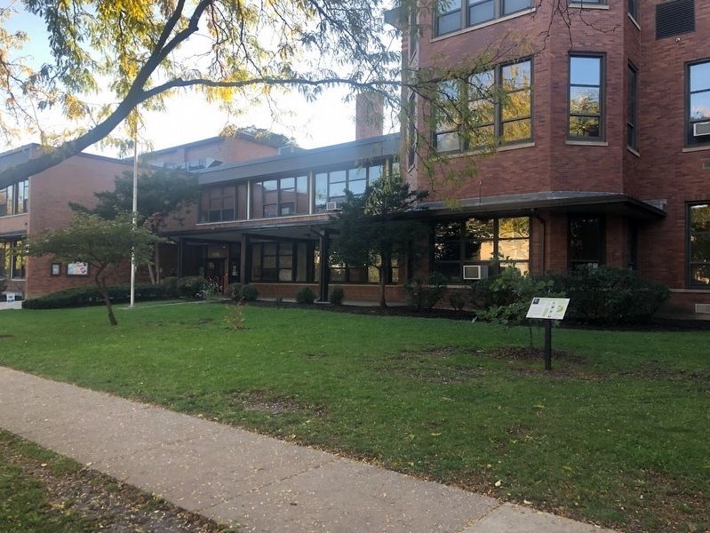 Irving School in Oak Park, IL. Click for full size. Irving School in Oak Park, IL image. Click for full size.