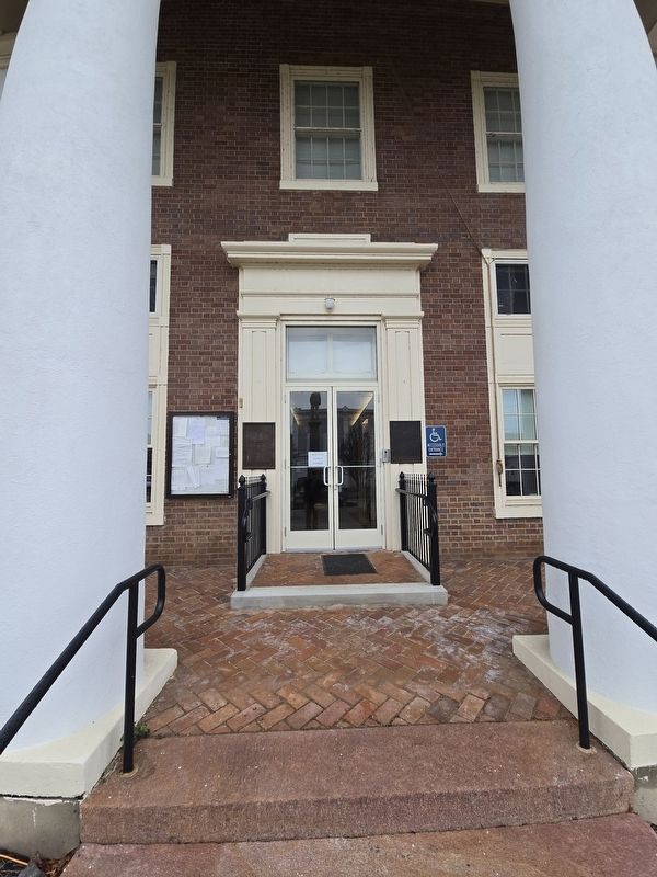 Craig County World War Memorial to the right of the door at the courthouse entrance image. Click for full size.