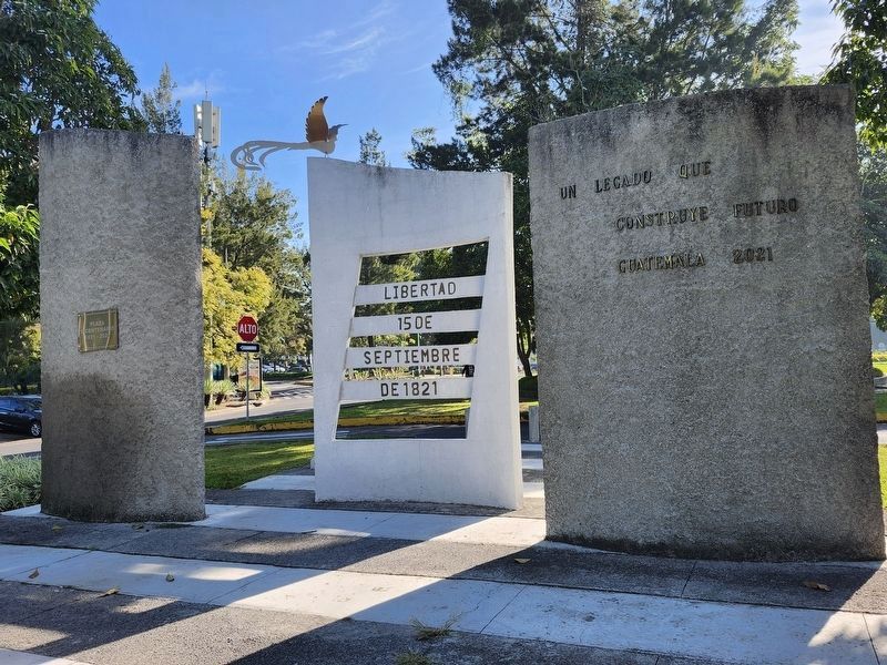 Bicentenario de Guatemala Memorial. Click for full size. Bicentenario de Guatemala Memorial image. Click for full size.