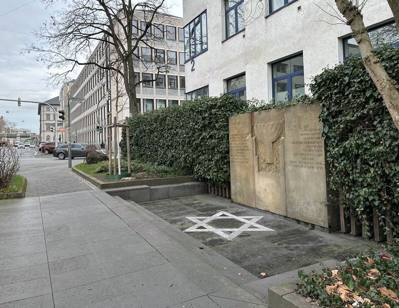 Orthodox Jewish Synagogue Marker - wide view image. Click for full size.