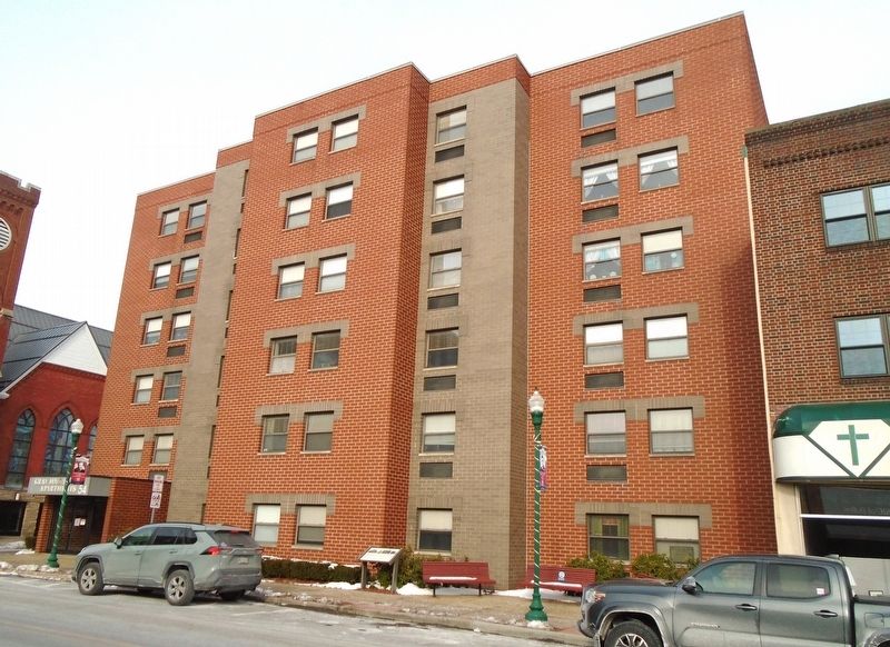 Gray Foundation Apartments and Marker image. Click for full size.