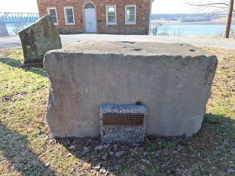 Original Pier Block Marker image. Click for full size.