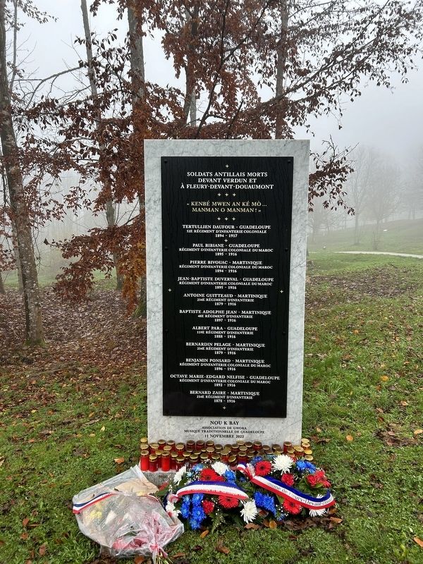 Soldats Antillais Morts Devant Verdun et à Fleury-devant-Douaumont Marker. Click for full size. Soldats Antillais Morts Devant Verdun et à Fleury-devant-Douaumont Marker image. Click for full size.