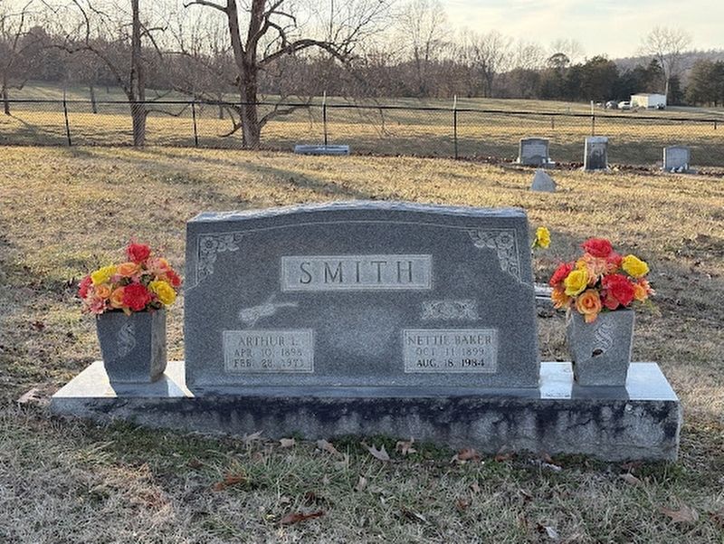 Arthur "Fiddlin" Smith headstone. Click for full size. Arthur "Fiddlin" Smith headstone image. Click for full size.