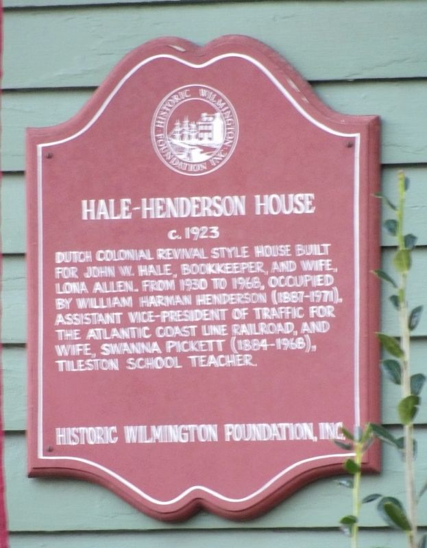 Hale-Henderson House Marker. Click for full size. Hale-Henderson House Marker image. Click for full size.