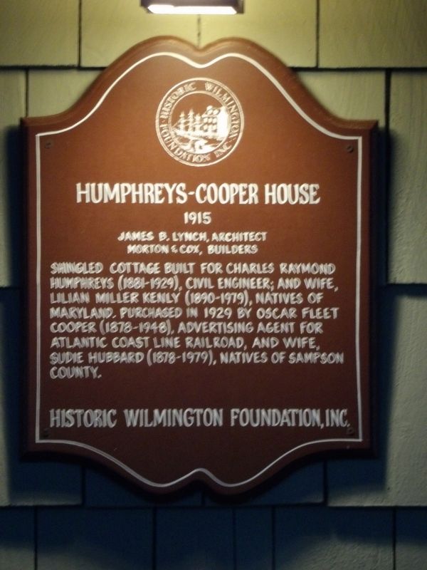 Humphreys-Cooper House Marker. Click for full size. Humphreys-Cooper House Marker image. Click for full size.
