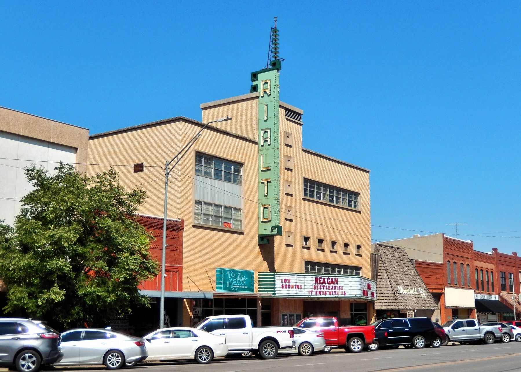 Rialto Theatre (<i>southwest elevation</i>). Click for full size. Rialto Theatre (<i>southwest elevation</i>) image. Click for full size.
