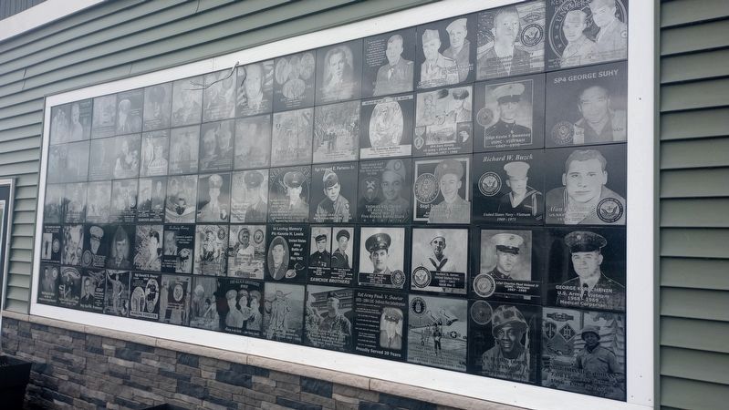 Ohio Veterans' Memorial Park Building Memorials Marker image. Click for full size.