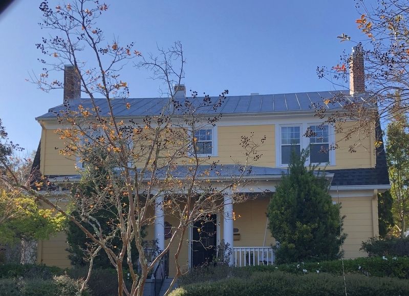 Hinton-Nixon House Marker. Click for full size. Hinton-Nixon House Marker image. Click for full size.