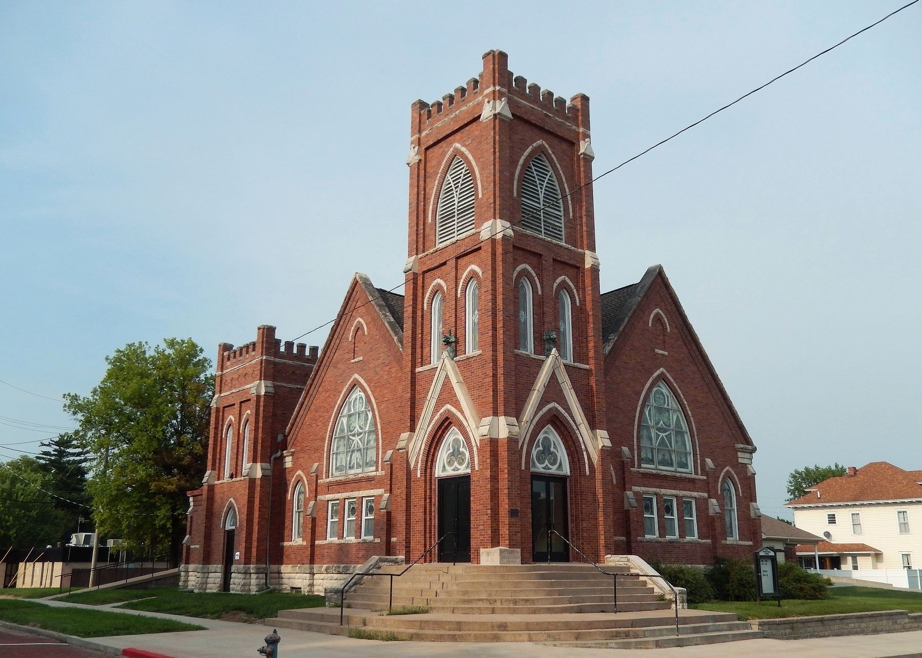 First Presbyterian Church (<i>southwest elevation</i>). Click for full size. First Presbyterian Church (<i>southwest elevation</i>) image. Click for full size.