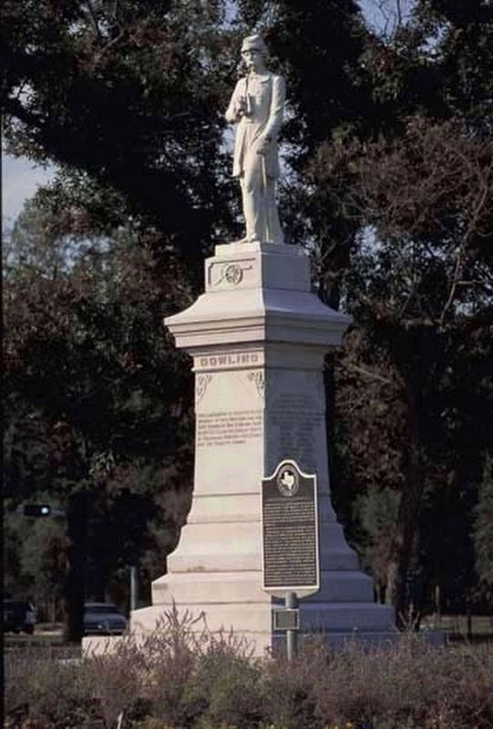 Dick Dowling Statue and Marker image. Click for full size.