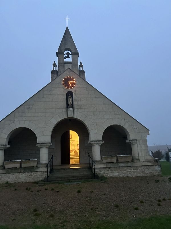 Memorial Chapel. Click for full size. Memorial Chapel image. Click for full size.