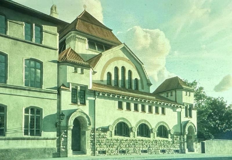 View of the virtual reconstruction of the synagogue image. Click for full size.