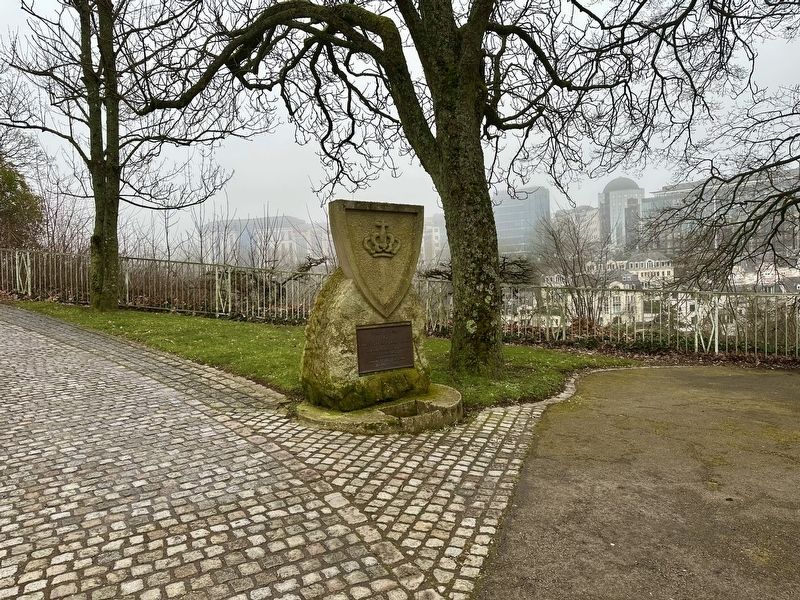 Corps de la Garde-Ducale / Grand Ducal Guard memorial - wide view image. Click for full size.