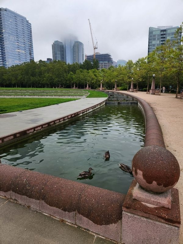 Bellevue Downtown Park image. Click for full size.