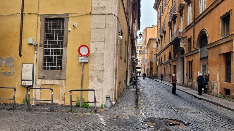 The view of the Trevi Marker along the street image. Click for full size.