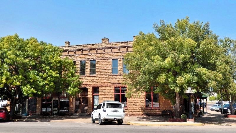 Arkansas Valley National Bank (<i>south elevation</i>) image. Click for full size.