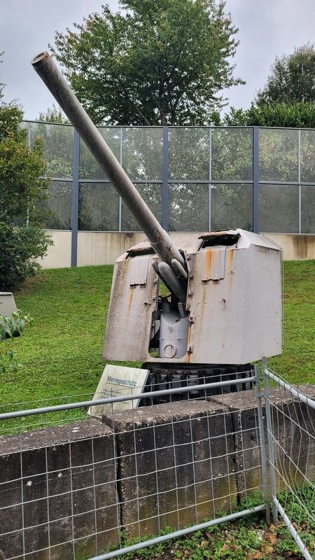 The Naval Gun and Marker image. Click for full size.