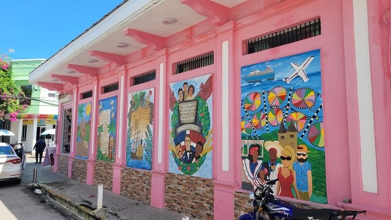 The view of the Dominican Republic Marker along the street image. Click for full size.