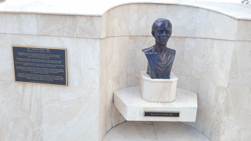 The Sybil Joyce Hylton Statue and Marker image. Click for full size.